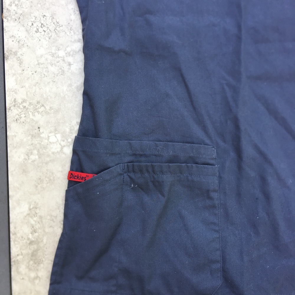Dickies Gray Scrub Top - Picture 3 of 4